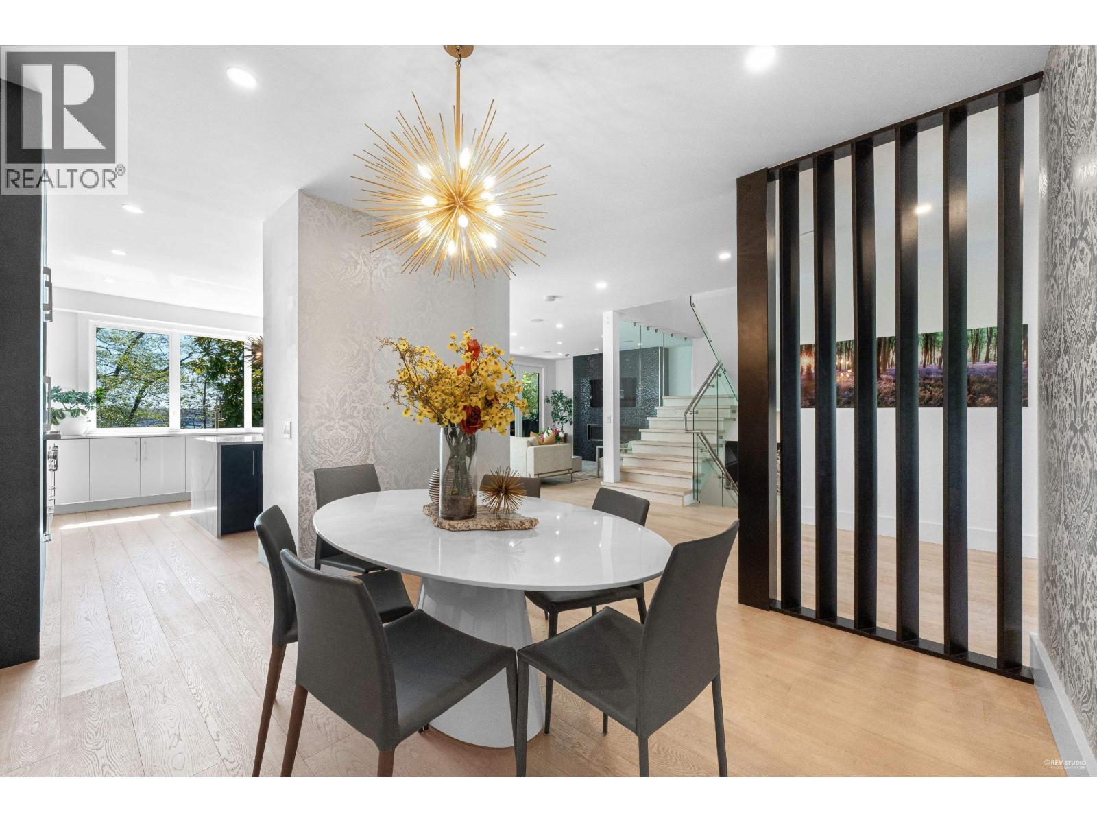 919 E 4th Street, North Vancouver, British Columbia  V7L 1K3 - Photo 8 - R3047899