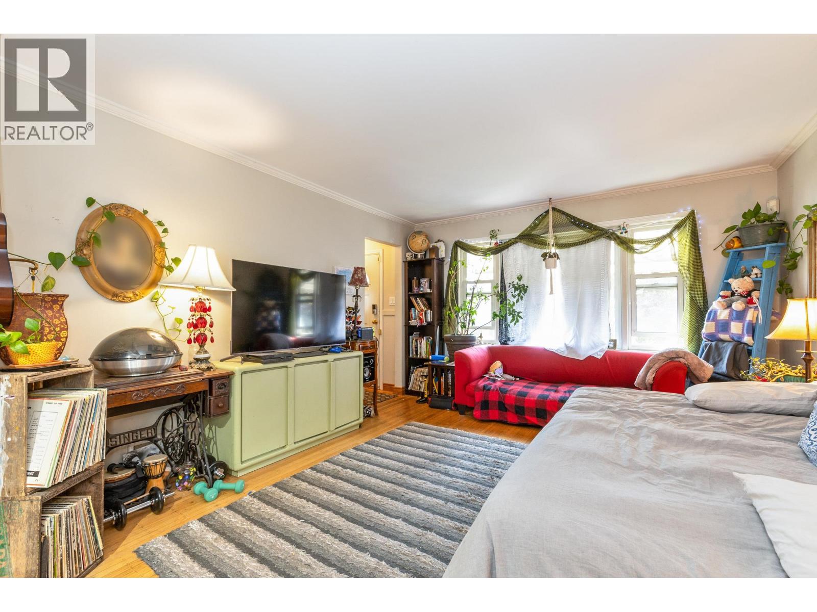 1341 E 29th Avenue, Vancouver, British Columbia  V5V 2T4 - Photo 2 - R3047934