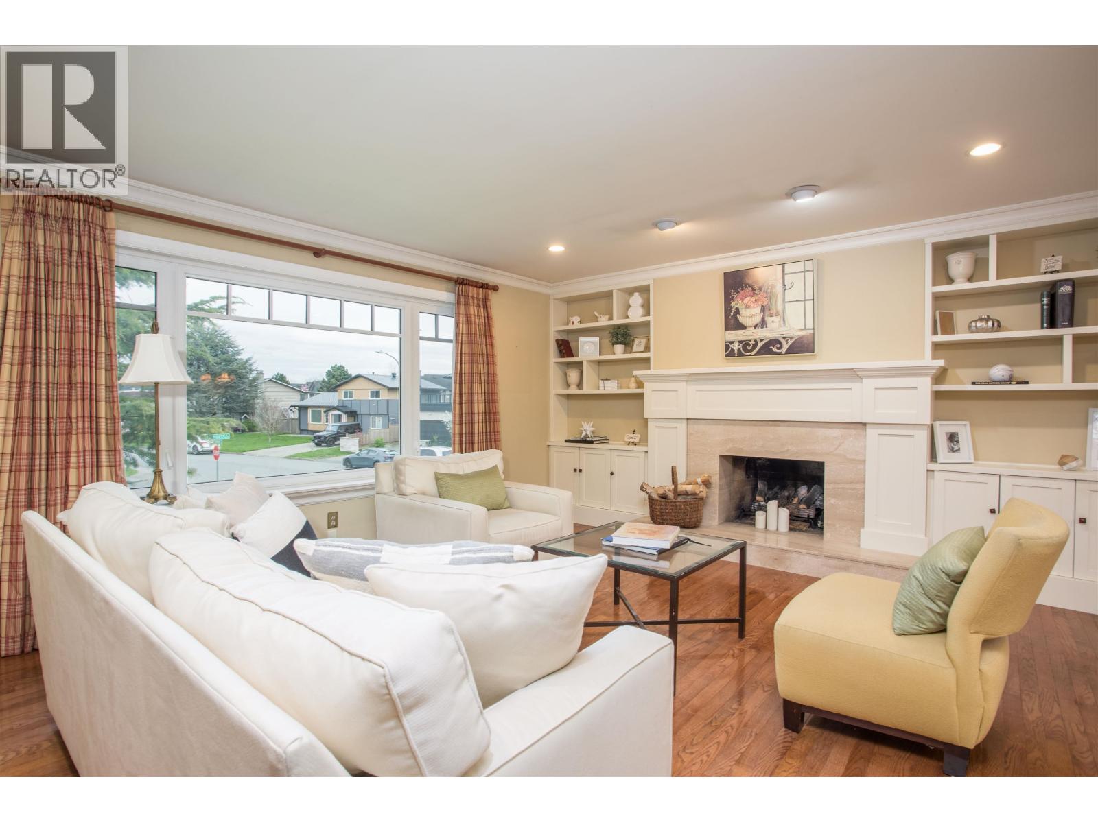 10811 Seahurst Place, Richmond, British Columbia  V7A 3Z7 - Photo 4 - R3047943
