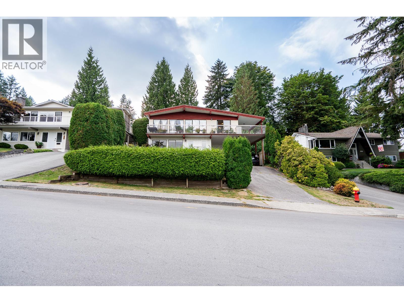 992 Saddle Street, Coquitlam, British Columbia  V3C 3N5 - Photo 24 - R3047968