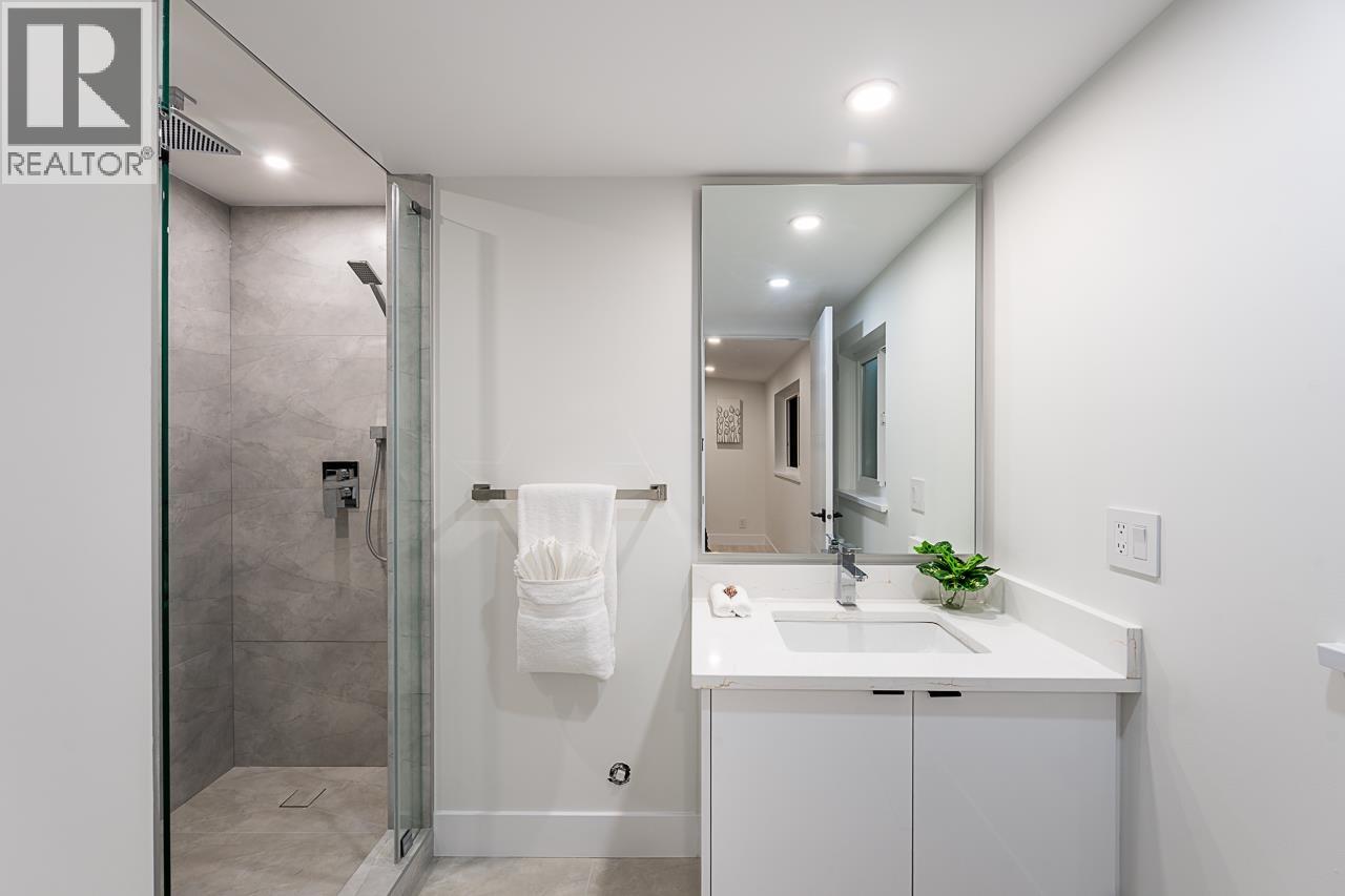 531 Greenway Avenue, North Vancouver, British Columbia  V7N 3C9 - Photo 17 - R3047972