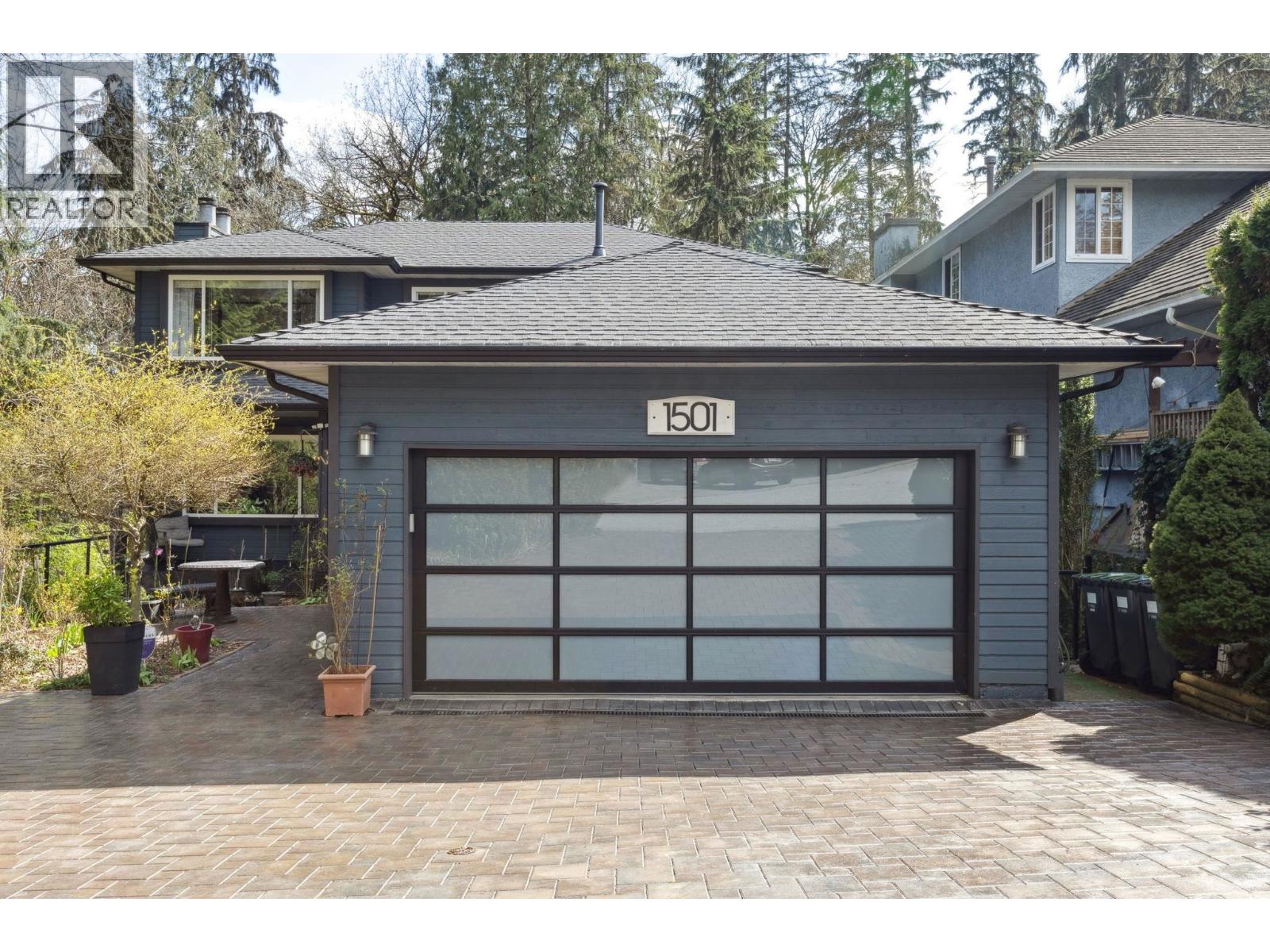 1501 OSTLER COURT, North Vancouver, British Columbia