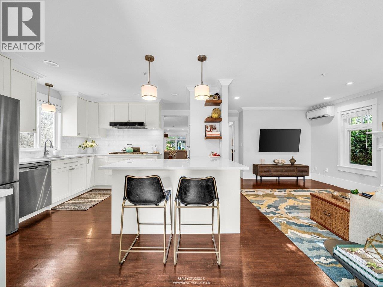 2702 W 15th Avenue, Vancouver, British Columbia  V6K 2Z8 - Photo 15 - R3048031