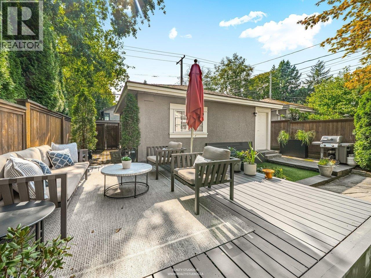 2702 W 15th Avenue, Vancouver, British Columbia  V6K 2Z8 - Photo 22 - R3048031
