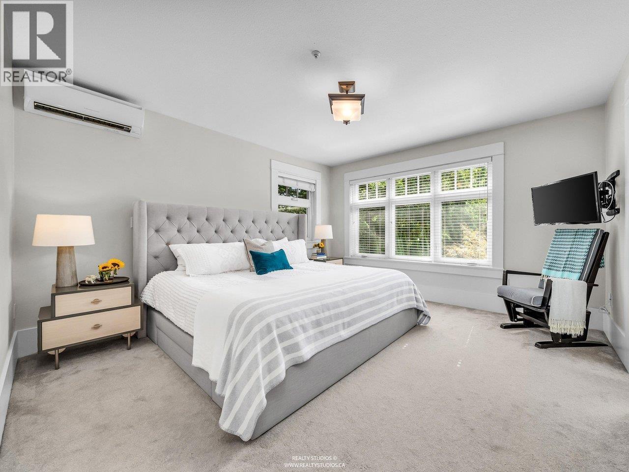 2702 W 15th Avenue, Vancouver, British Columbia  V6K 2Z8 - Photo 24 - R3048031