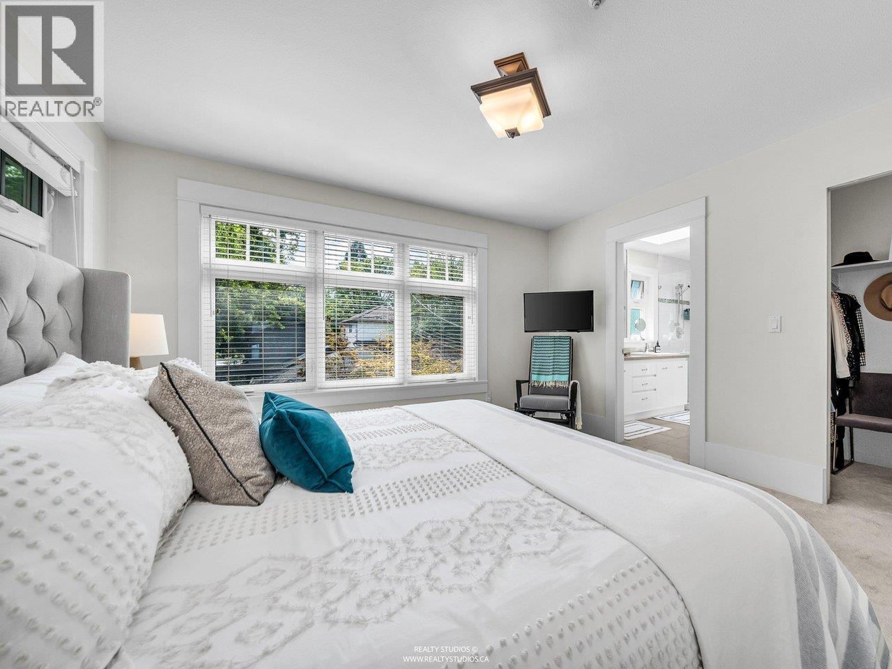 2702 W 15th Avenue, Vancouver, British Columbia  V6K 2Z8 - Photo 25 - R3048031