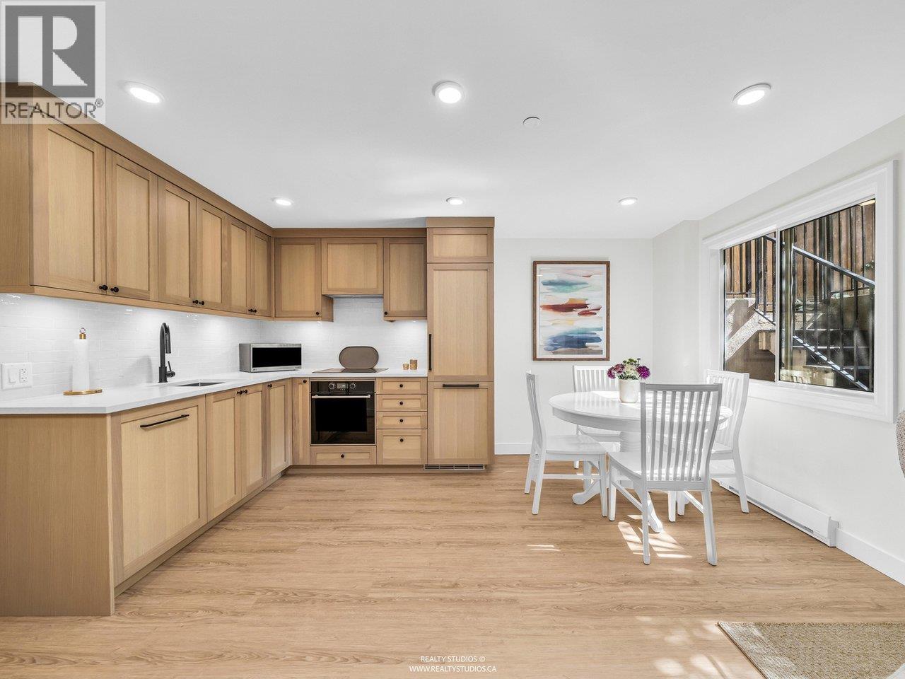 2702 W 15th Avenue, Vancouver, British Columbia  V6K 2Z8 - Photo 36 - R3048031
