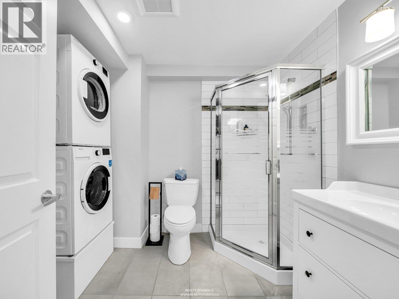 2702 W 15th Avenue, Vancouver, British Columbia  V6K 2Z8 - Photo 38 - R3048031
