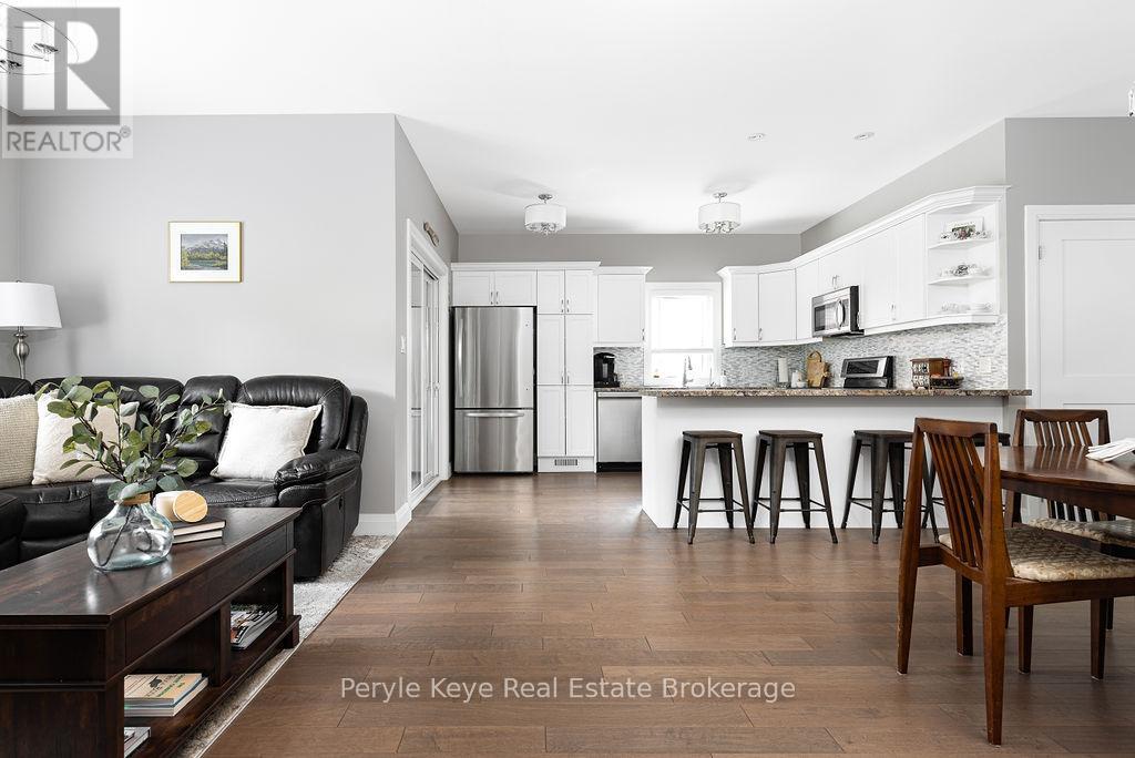 86 Chaffey Township Road, Huntsville, Ontario  P1H 1C8 - Photo 17 - X12379698