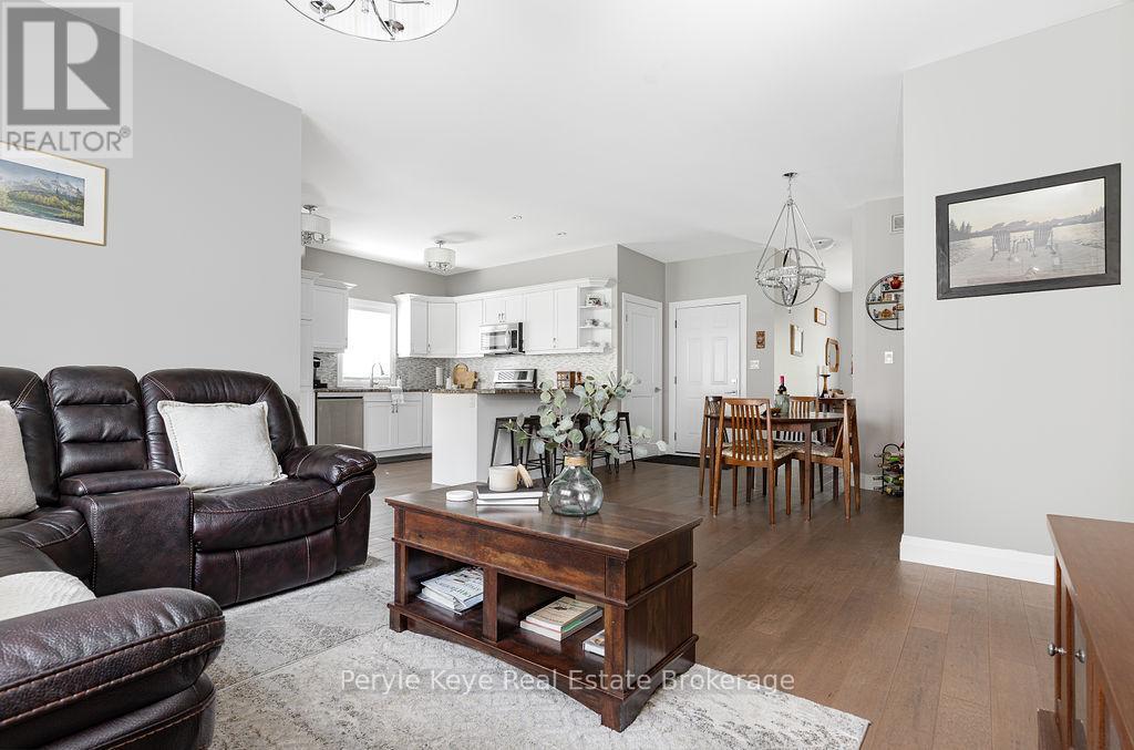 86 Chaffey Township Road, Huntsville, Ontario  P1H 1C8 - Photo 38 - X12379698