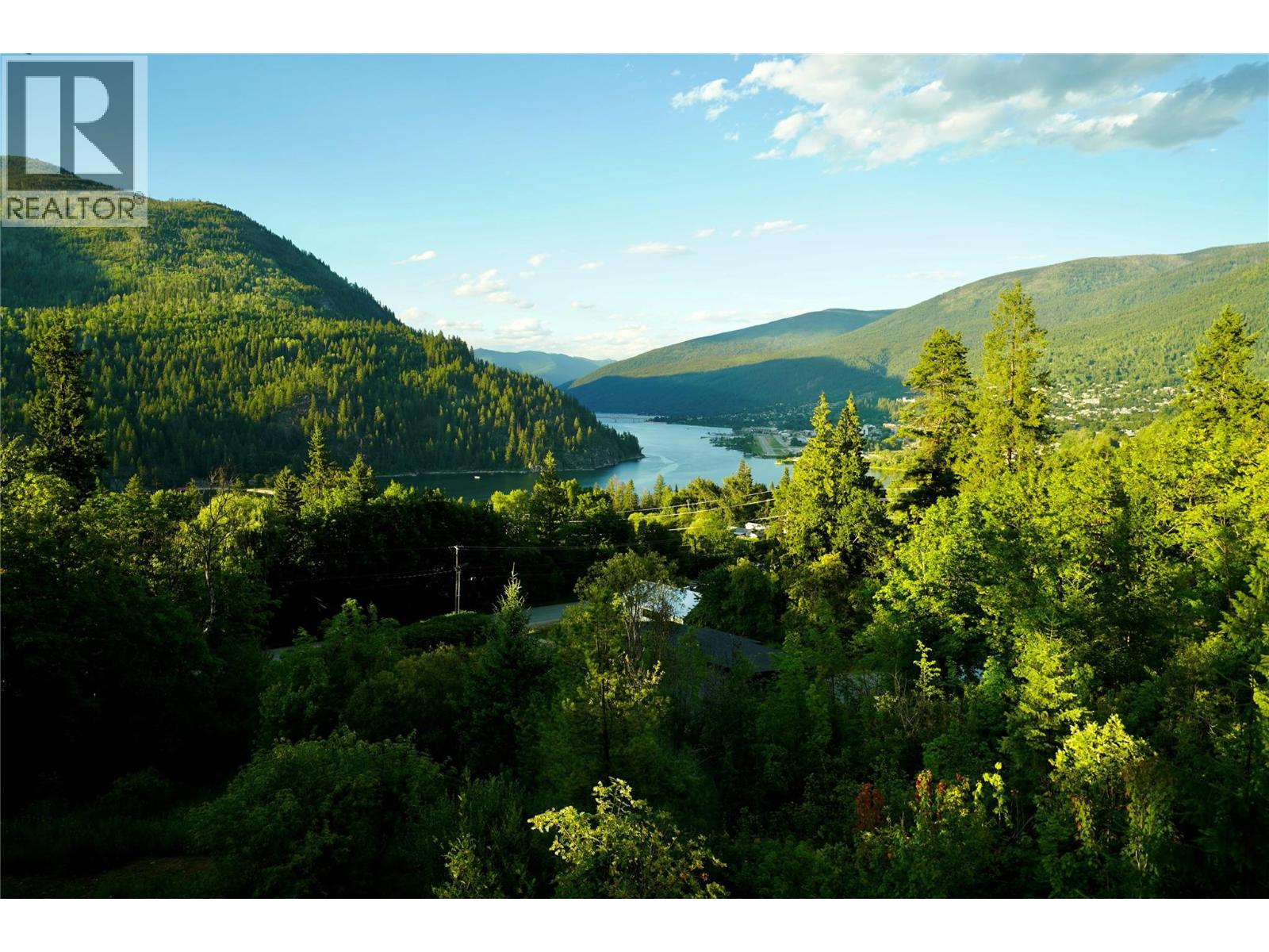 1630 Knox Road, Nelson, British Columbia  V1L 6Y6 - Photo 4 - 10328468