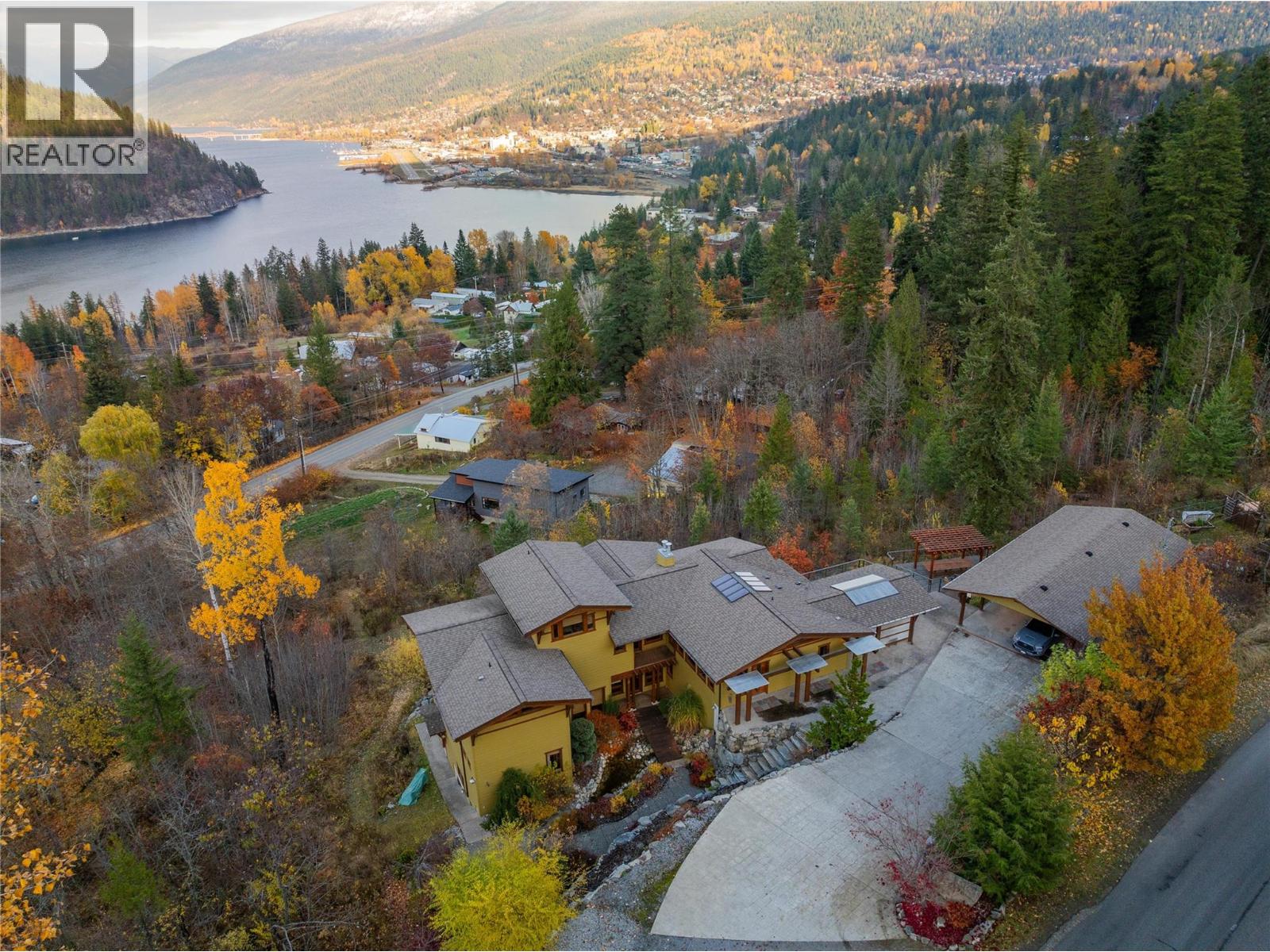 1630 Knox Road, Nelson, British Columbia  V1L 6Y6 - Photo 11 - 10328468