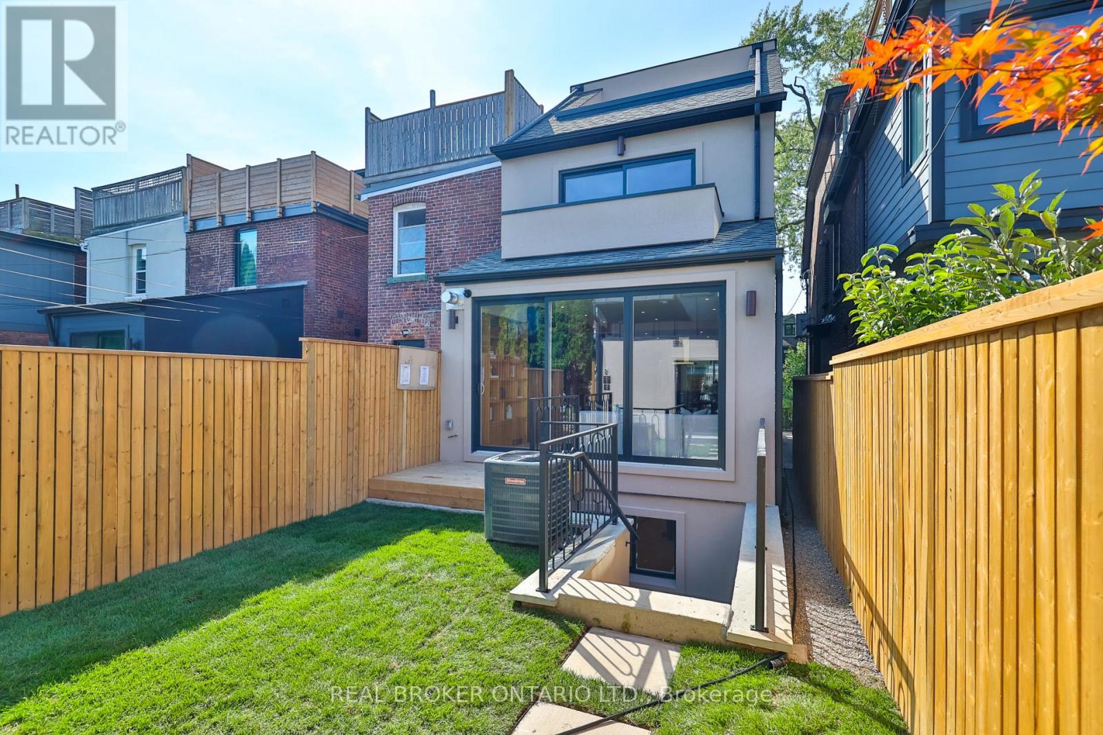 273 Grace Street, Toronto (Palmerston-Little Italy), Ontario  M6G 3A7 - Photo 40 - C12405260