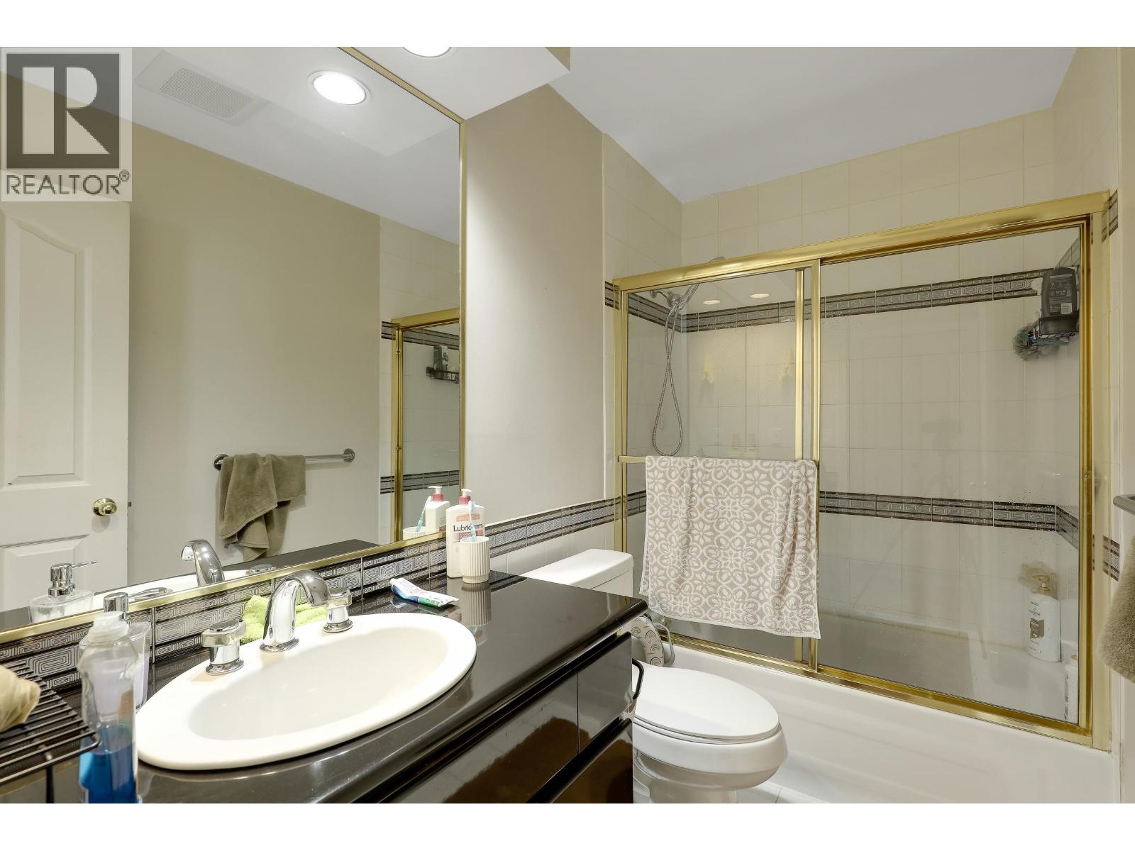 1210 Salter Street, New Westminster, British Columbia  V3M 5A7 - Photo 9 - R3047395
