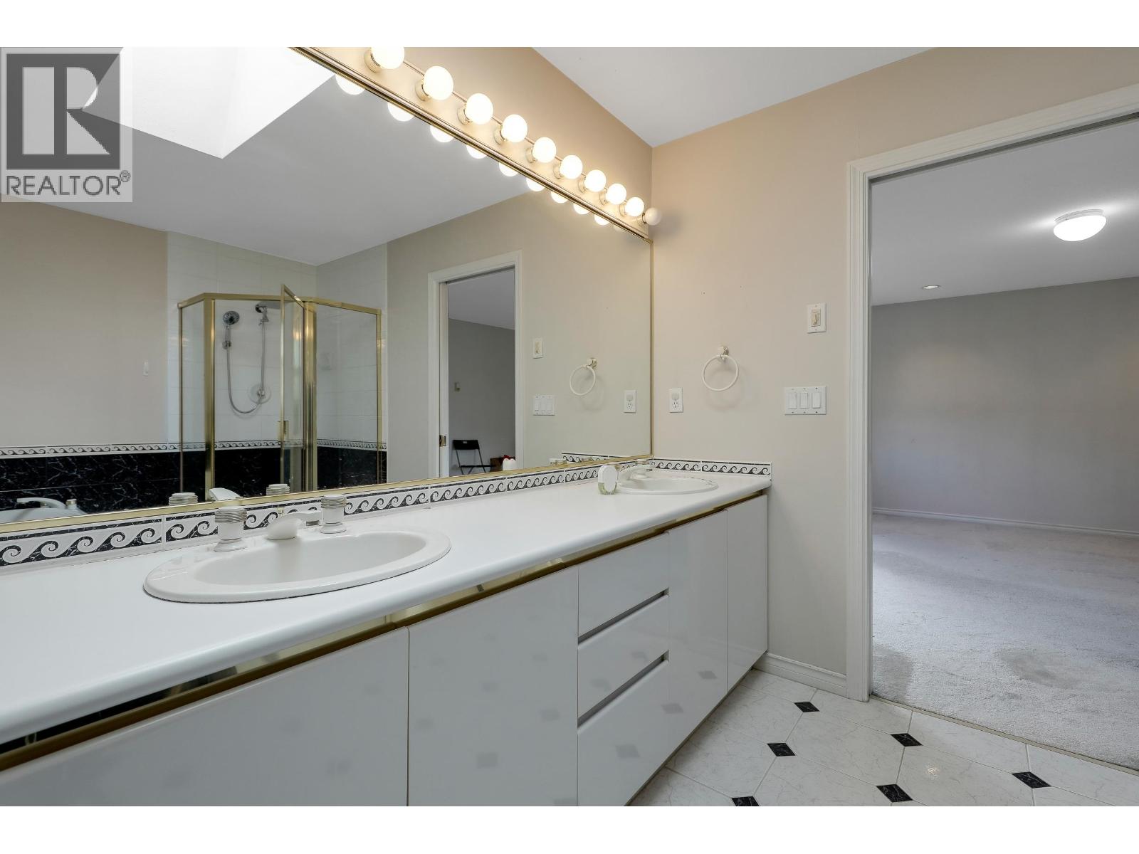 1210 Salter Street, New Westminster, British Columbia  V3M 5A7 - Photo 30 - R3047395