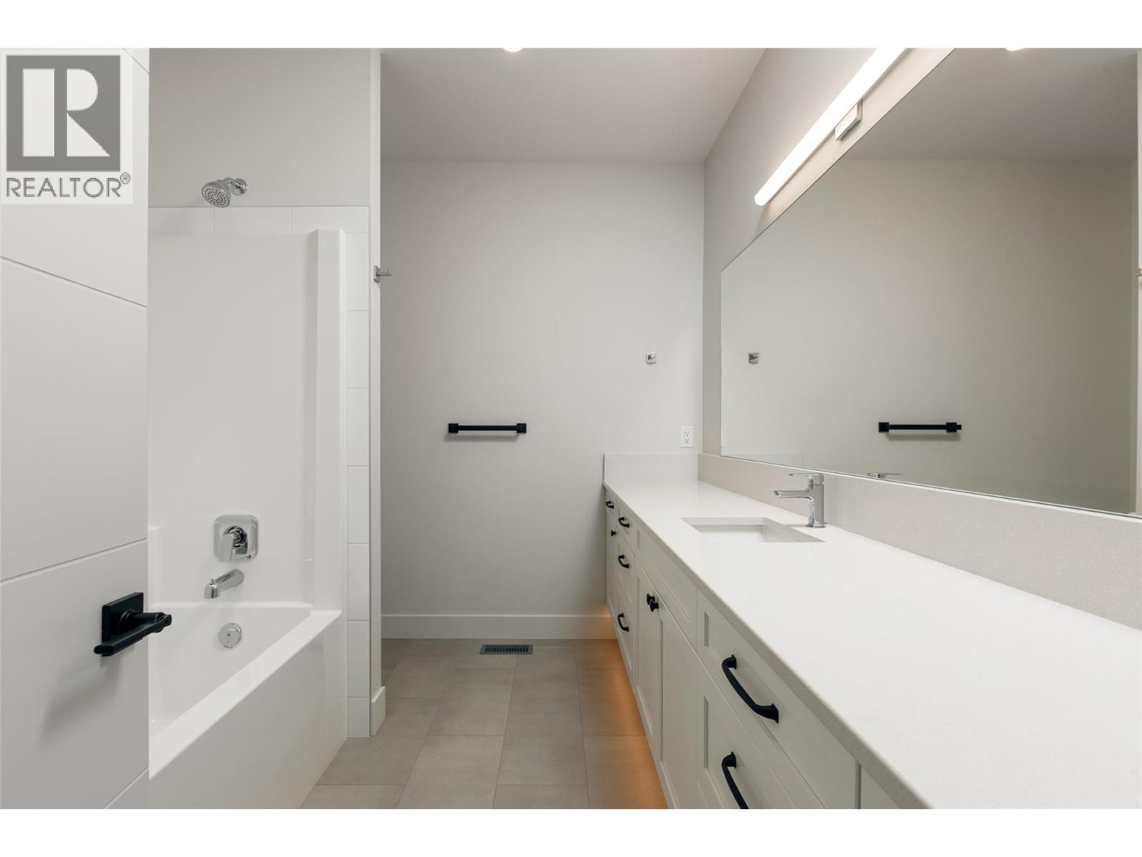 3001 Scenic Ridge Drive, West Kelowna, British Columbia  V4T 0H2 - Photo 12 - 10362909