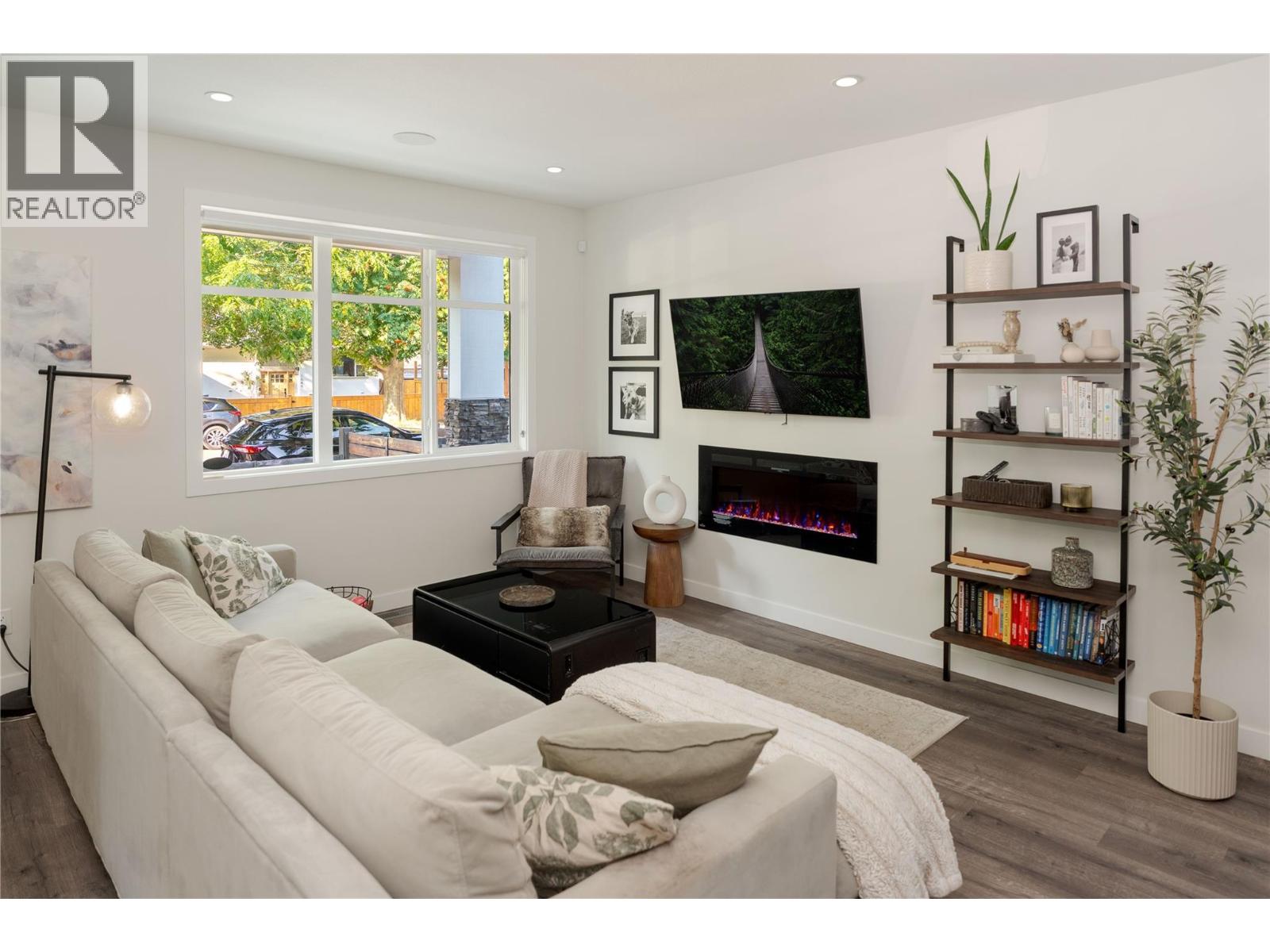 1033 Stockwell Avenue Unit# 1 Kelowna Photo 3