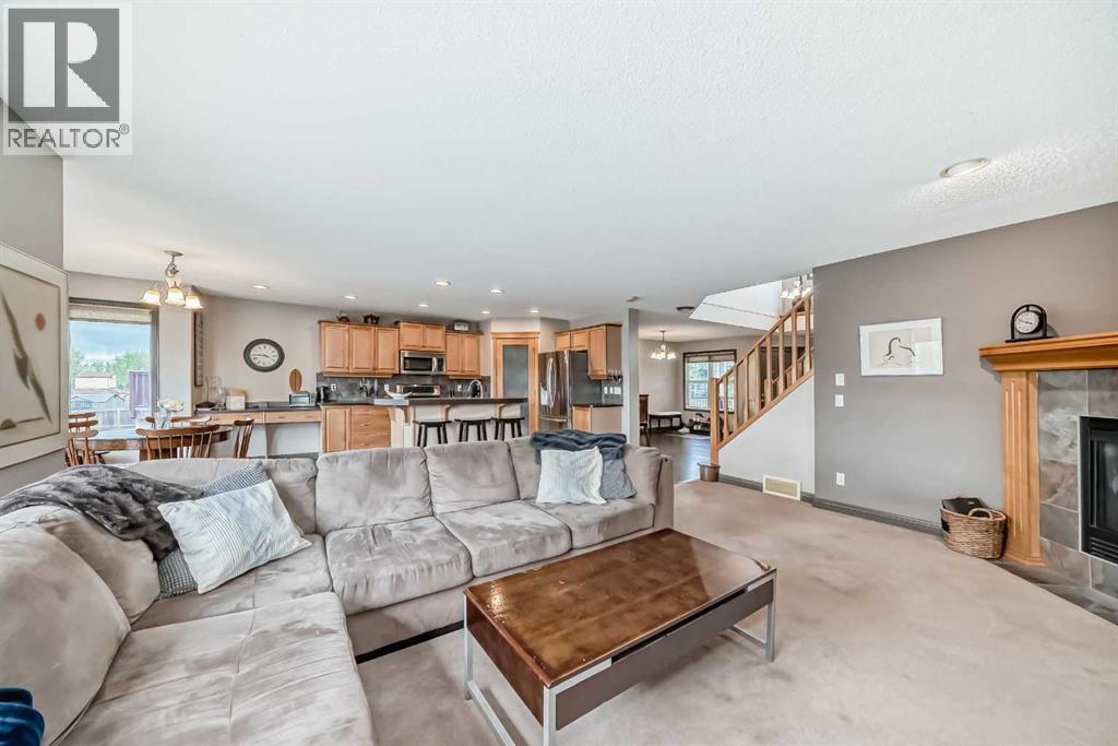 364 Everbrook Way Sw, Calgary, Alberta  T2Y 0C7 - Photo 9 - A2243946