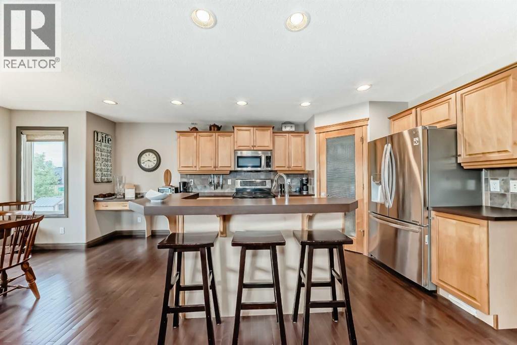 364 Everbrook Way Sw, Calgary, Alberta  T2Y 0C7 - Photo 2 - A2243946
