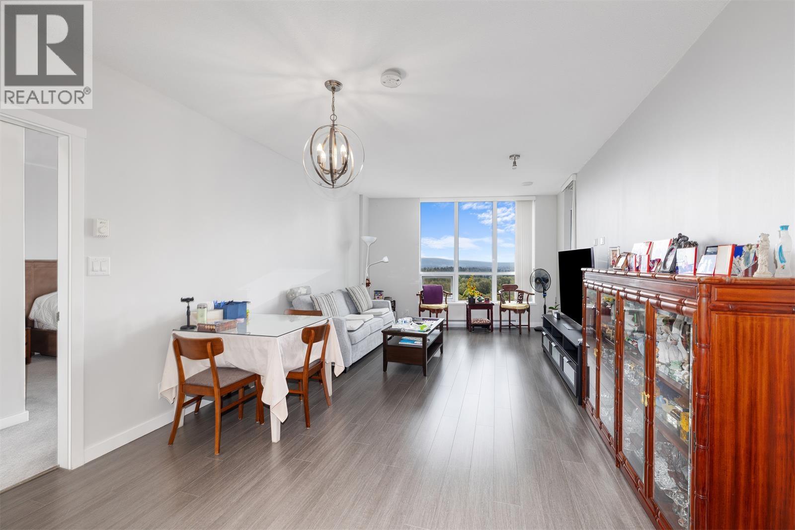 2502 3093 Windsor Gate, Coquitlam, British Columbia  V3B 0N2 - Photo 5 - R3047919