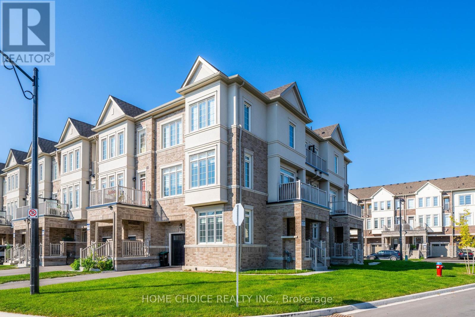 35 ROTARY WAY, Bradford West Gwillimbury, Ontario