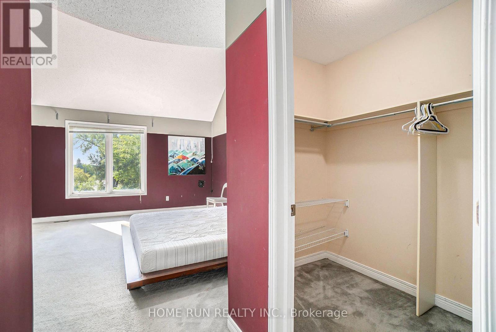 956 Lovitt Road, Ottawa, Ontario  K2B 1A7 - Photo 11 - X12405286