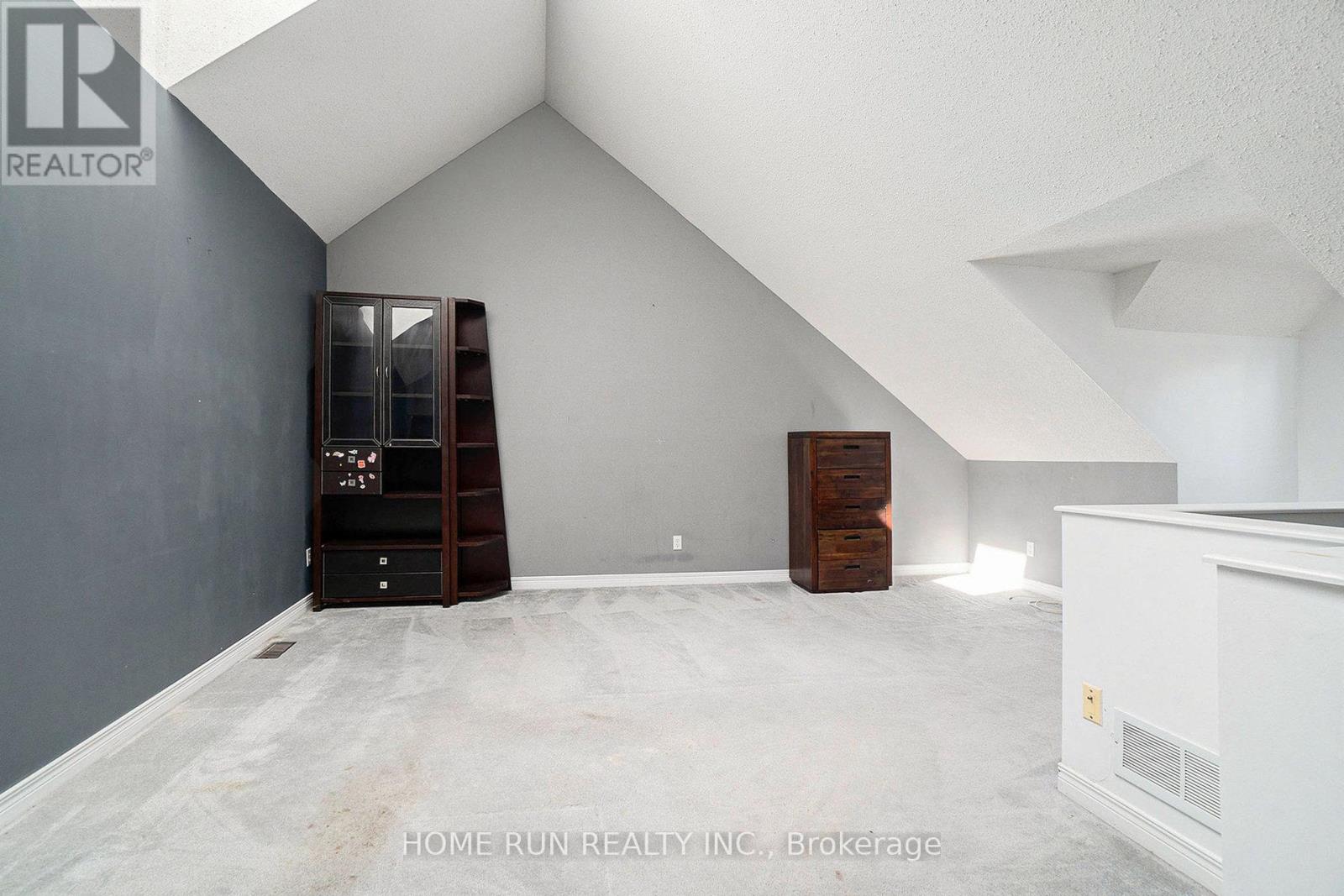 956 Lovitt Road, Ottawa, Ontario  K2B 1A7 - Photo 15 - X12405286