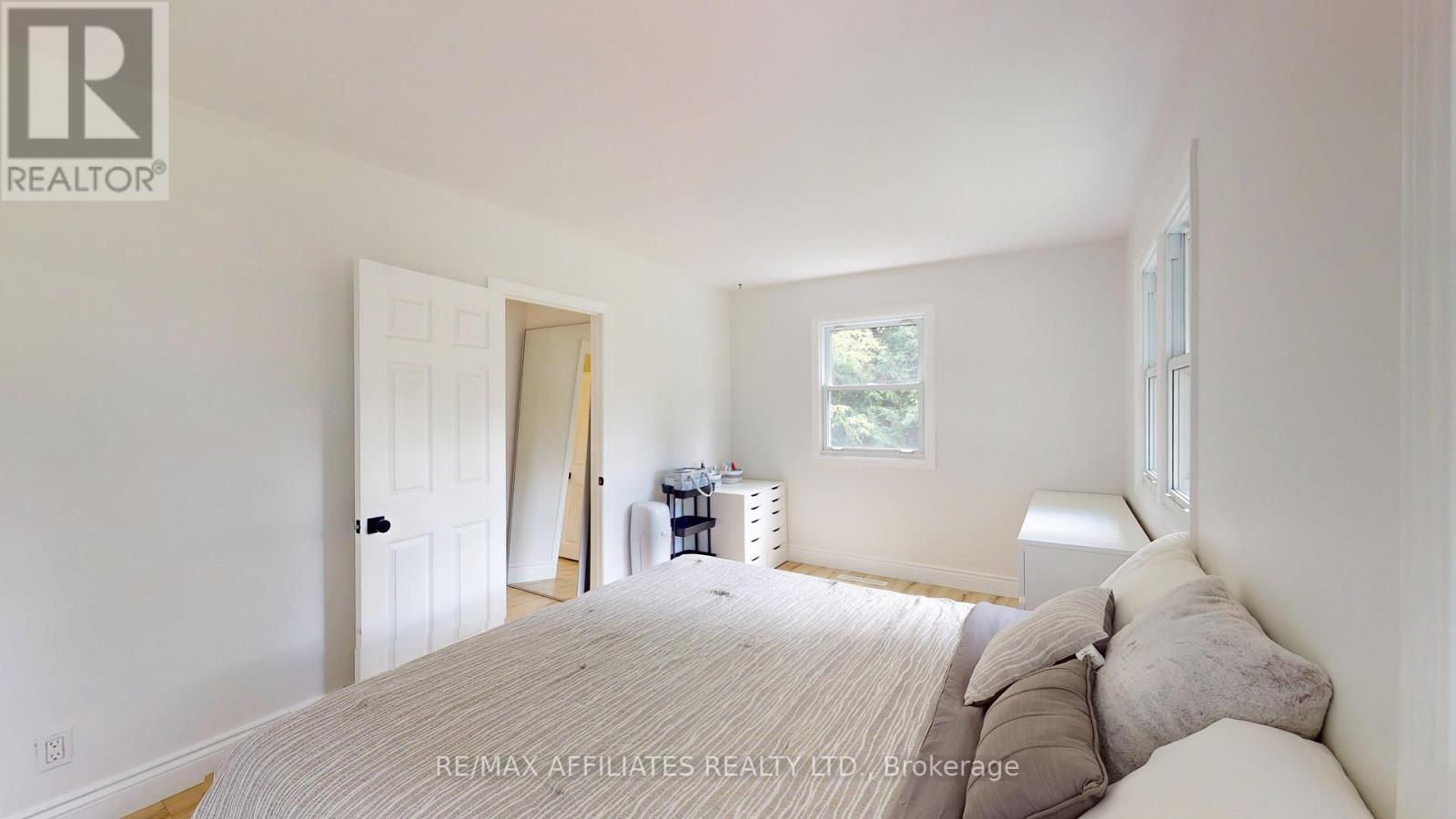 1249 North Augusta Road, Brockville, Ontario  K6V 5T2 - Photo 17 - X12405312