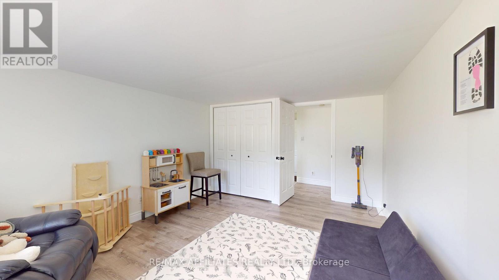 1249 North Augusta Road, Brockville, Ontario  K6V 5T2 - Photo 6 - X12405312