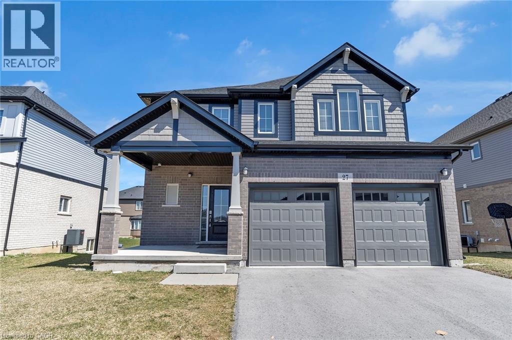 27 Monarch Street, Welland, Ontario  L3C 0E6 - Photo 2 - 40770149