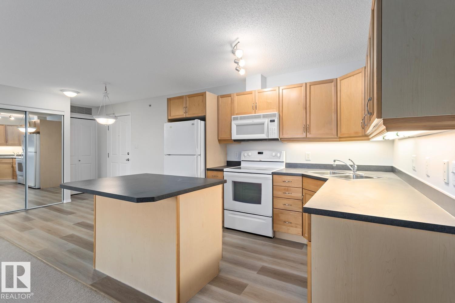 #446 16311 95 St Nw, Edmonton, Alberta  T5Z 3Y5 - Photo 3 - E4455621