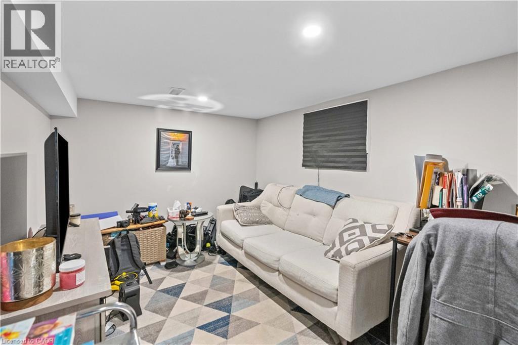 20 Holton Avenue S, Hamilton, Ontario  L8M 2L2 - Photo 5 - 40768126