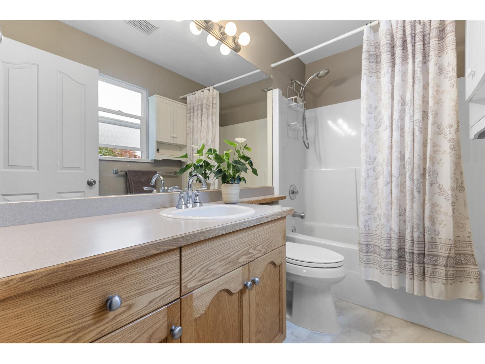 36135 Marshall Road, Abbotsford, British Columbia  V3G 2W9 - Photo 13 - R3046335