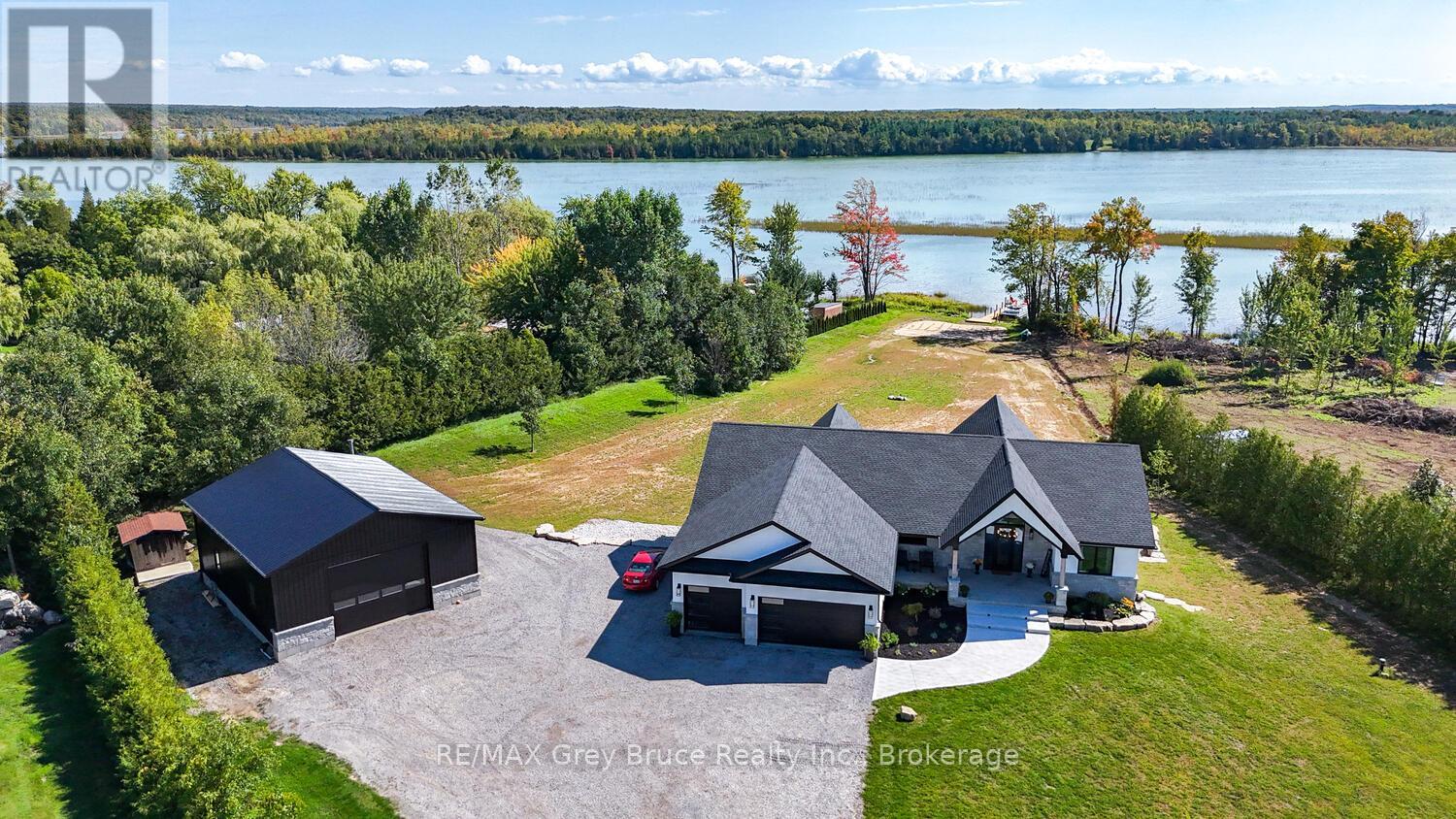 117 Almur Drive, Georgian Bluffs, Ontario  N0H 2T0 - Photo 45 - X12405287
