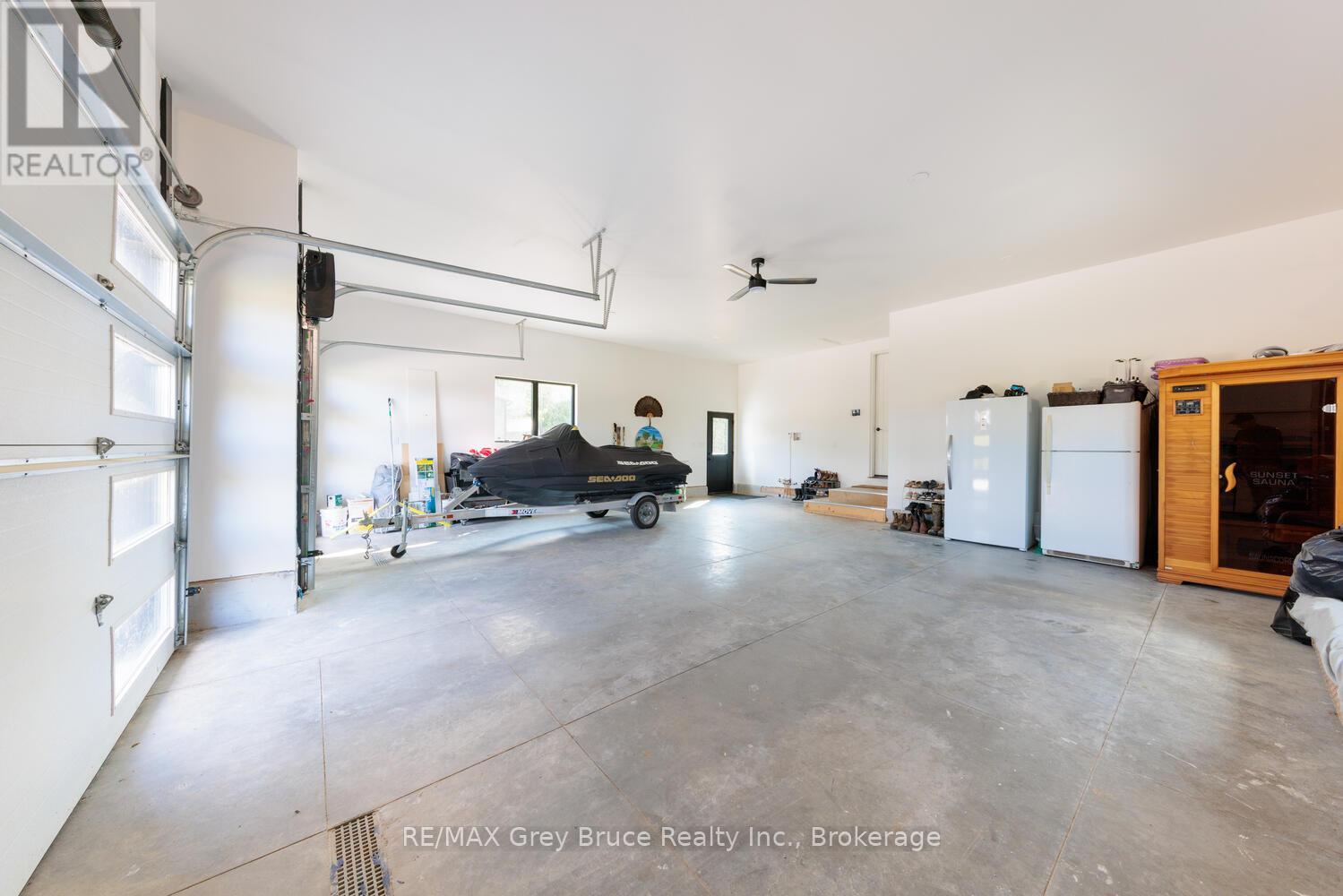 117 Almur Drive, Georgian Bluffs, Ontario  N0H 2T0 - Photo 47 - X12405287