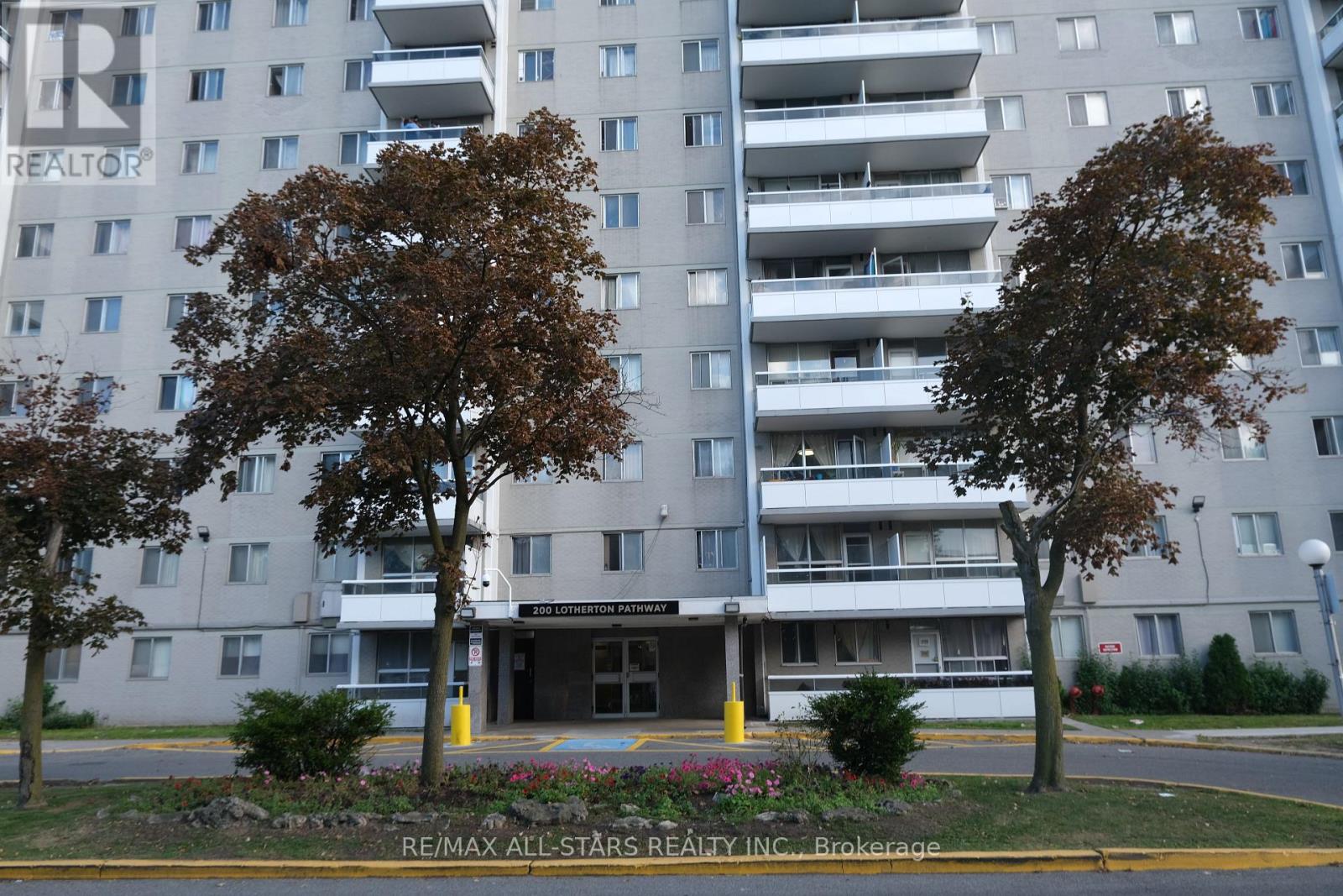 109 - 200 LOTHERTON PATHWAY, Toronto, Ontario