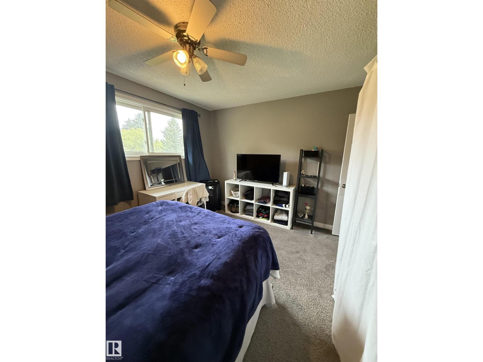 Property at 40 GARDEN CR image 5