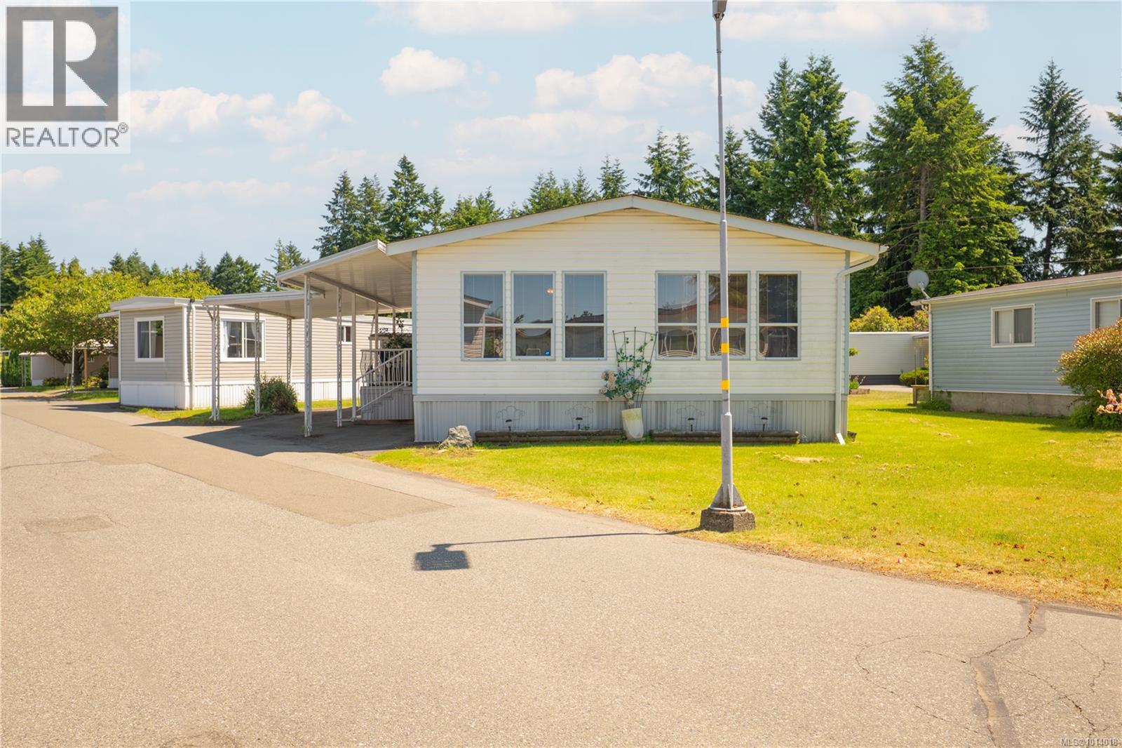 12 6245 Metral Dr, Nanaimo, British Columbia  V9T 6P8 - Photo 2 - 1014018