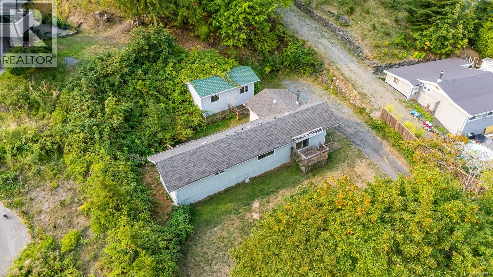 3010 Hillview Rd, Lantzville, British Columbia  V0R 2H0 - Photo 3 - 1013756