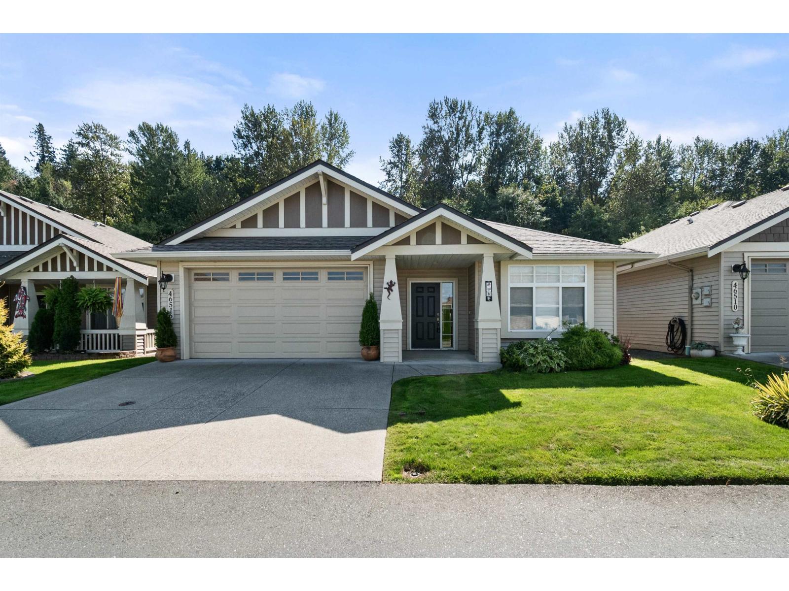46516 Hearthstone Avenue, Sardis South, Chilliwack, British Columbia  V2R 0E2 - Photo 1 - R3048019