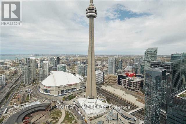 5707 - 12 York Street, Toronto (Waterfront Communities), Ontario  M5J 0A9 - Photo 8 - C12405302
