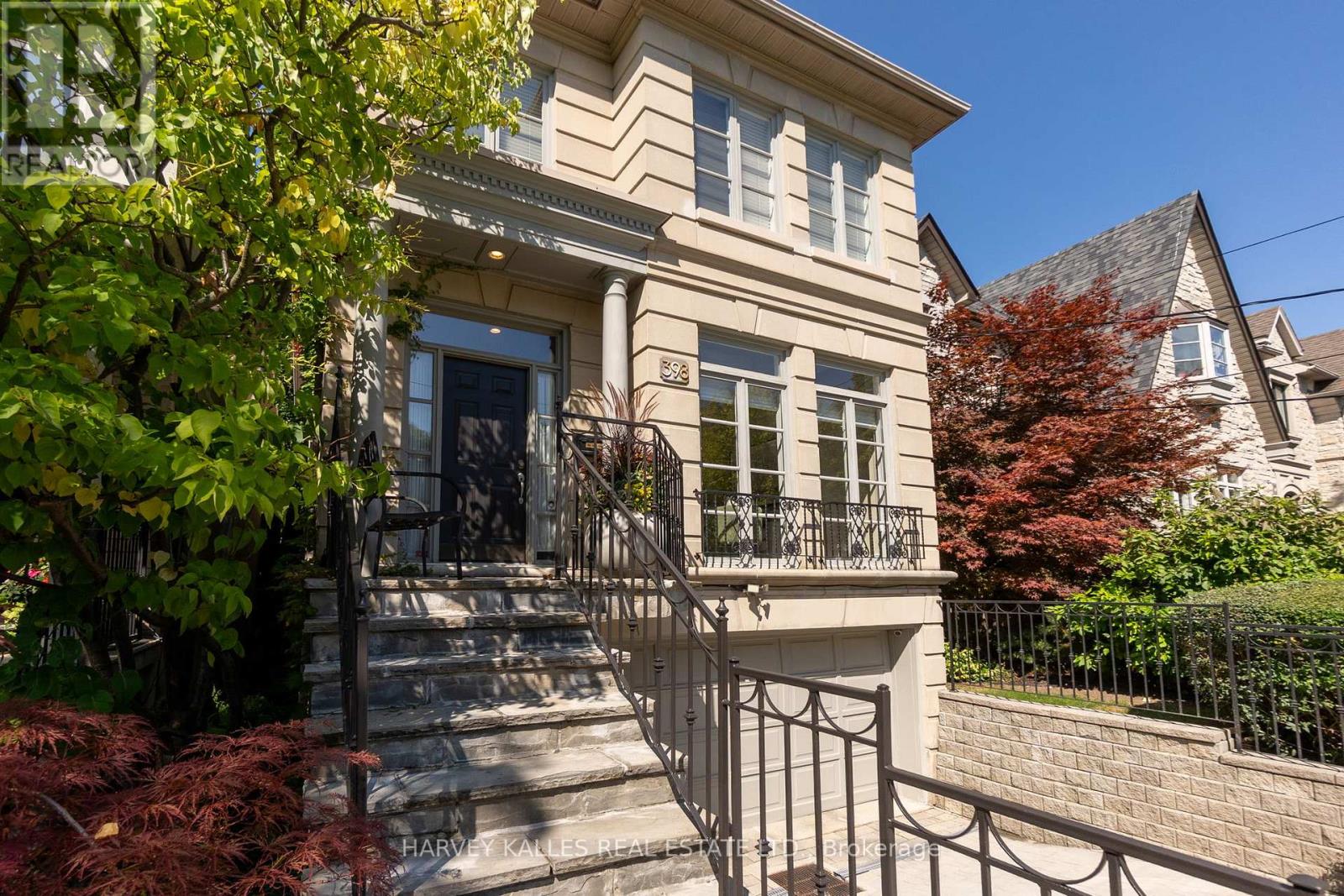 398 Bedford Park, Toronto, Ontario  M5M 1J8 - Photo 5 - C12405310