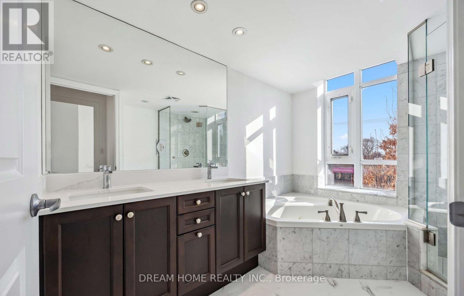 934 Mount Pleasant Road, Toronto (Mount Pleasant West), Ontario  M4P 2L6 - Photo 10 - C12405319