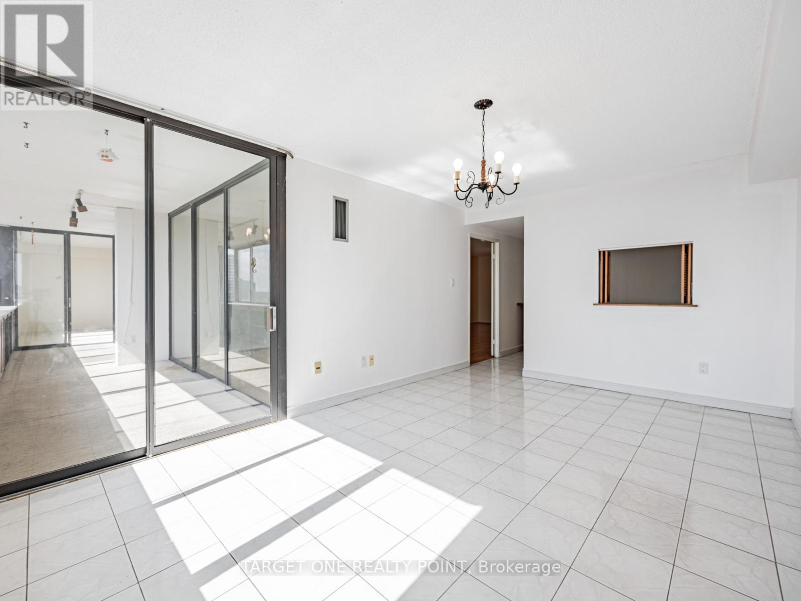 1007 - 2350 Bridletowne Circle, Toronto, Ontario  M1W 3E6 - Photo 19 - E12405282