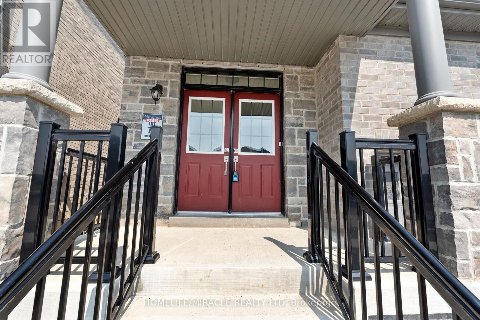 2143 Hallandale Street, Oshawa, Ontario  L1H 8L7 - Photo 6 - E12402654