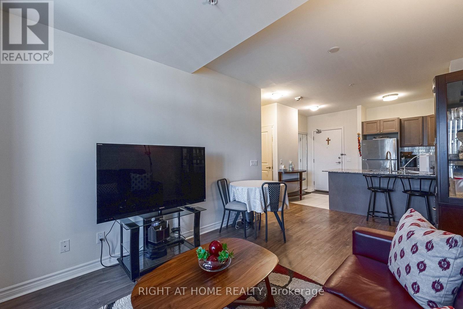 314 - 2522 Keele Street, Toronto, Ontario  M6L 0A2 - Photo 8 - W12397198