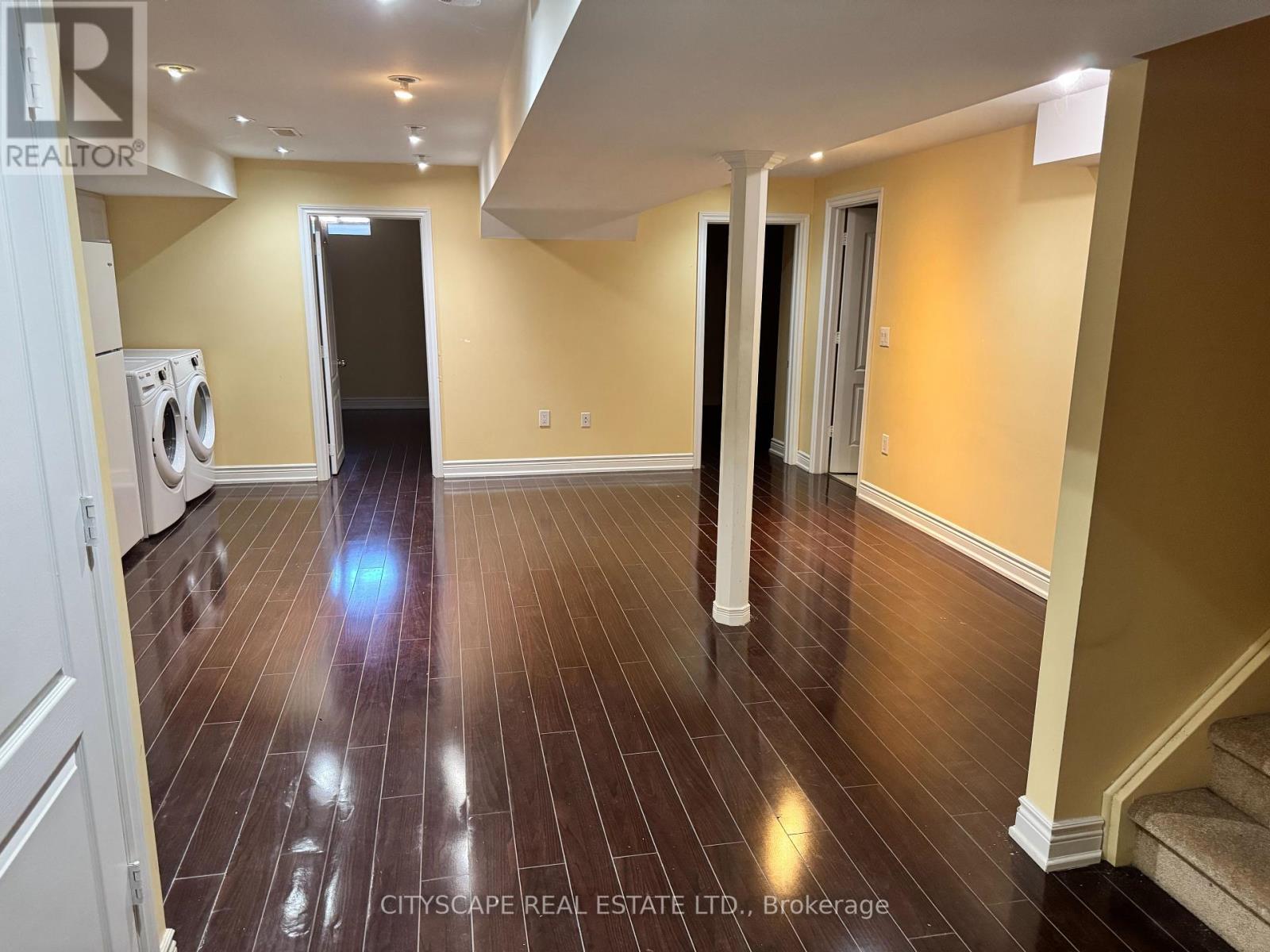 5077 Dubonet Drive, Mississauga, Ontario  L5M 7X5 - Photo 15 - W12404135