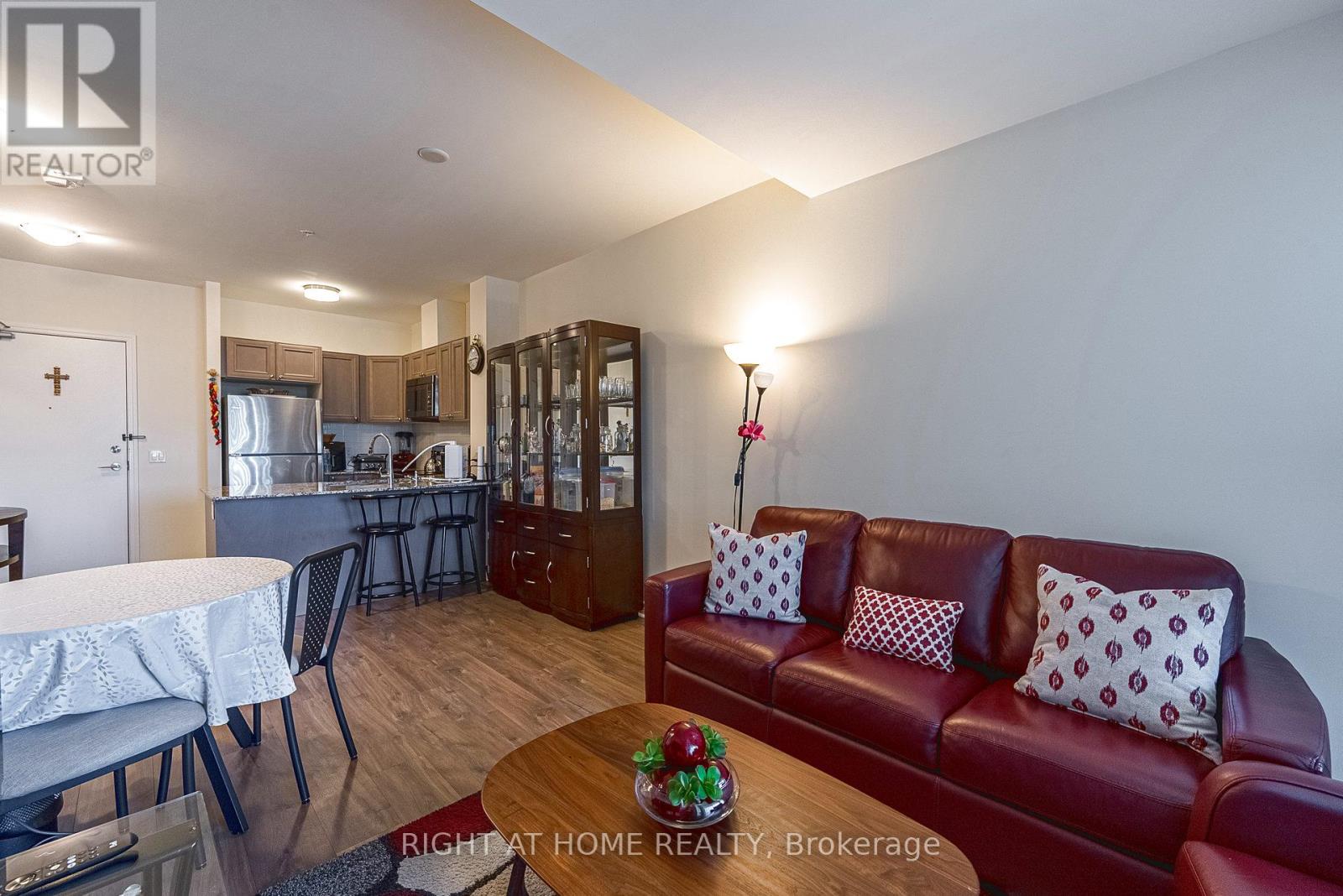 314 - 2522 Keele Street, Toronto, Ontario  M6L 0A2 - Photo 7 - W12397198