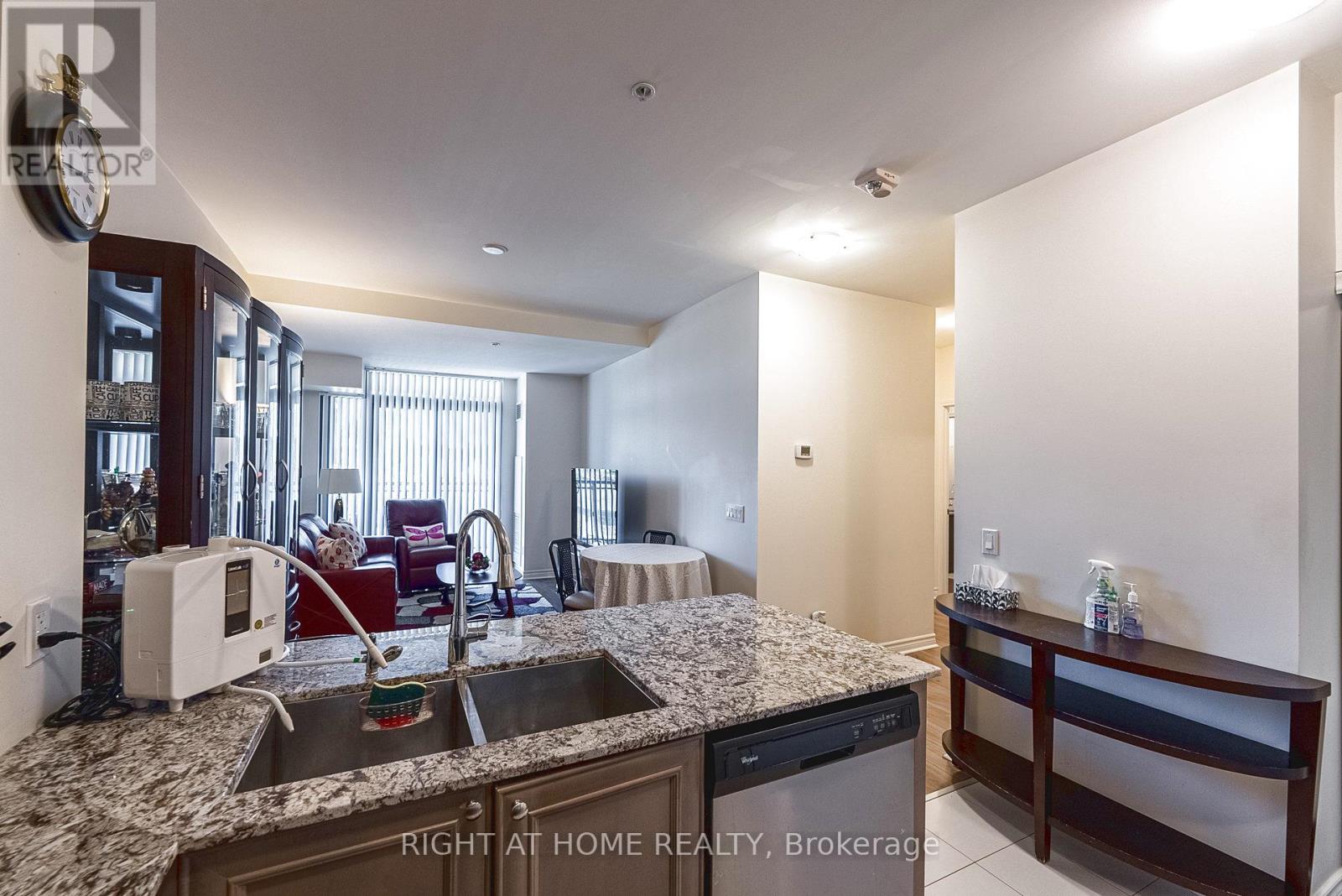 314 - 2522 Keele Street, Toronto, Ontario  M6L 0A2 - Photo 5 - W12397198