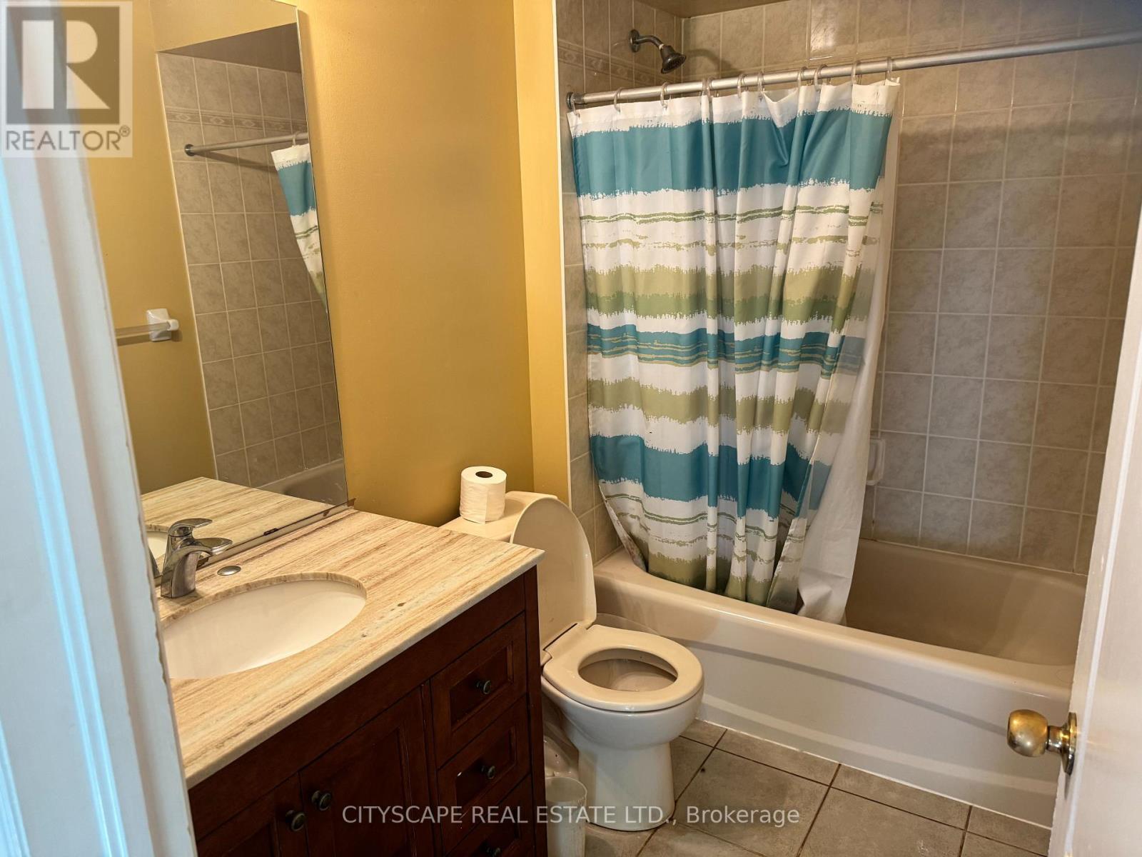 5077 Dubonet Drive, Mississauga, Ontario  L5M 7X5 - Photo 12 - W12404135